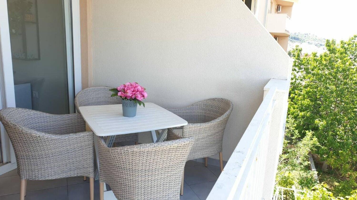Apartments The View - Close To The Beach & Parking โตรกีร์ ภายนอก รูปภาพ